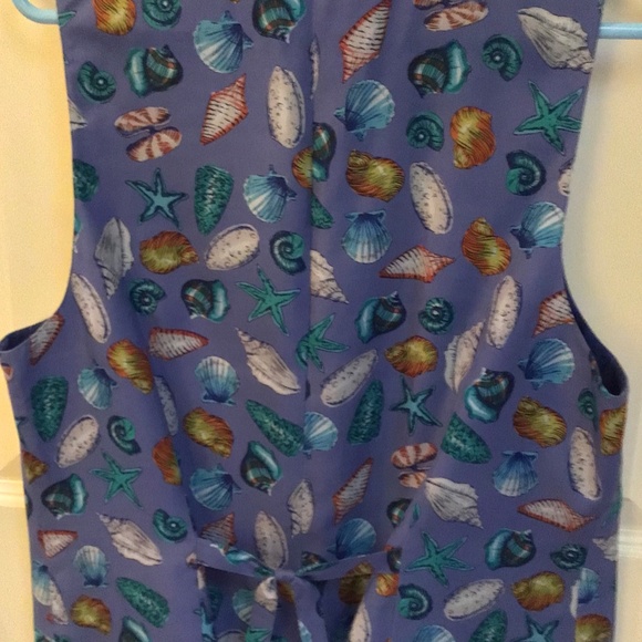 Ladies Talbots Sea Shell print button vest - Picture 2 of 3